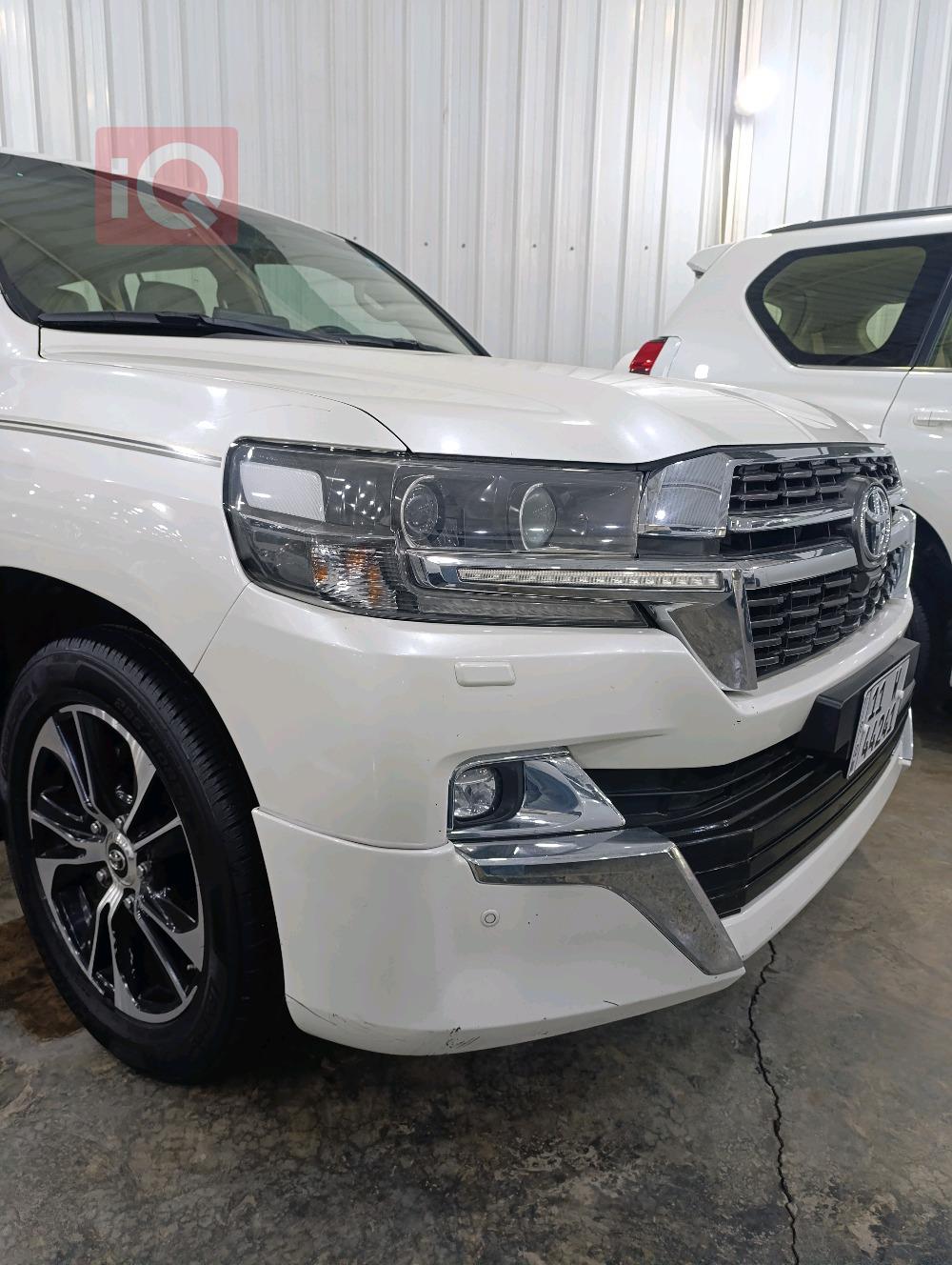 تويوتا لاندكروزر